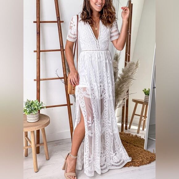 Pink Lily Dresses & Skirts - NWT Pink Lilly Elegant White Lace Maxi Dress size Small